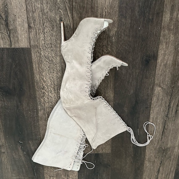 ✨WIDE-CALF OVER THE KNEE LACE-UP BOOTS - Picture 2 of 3